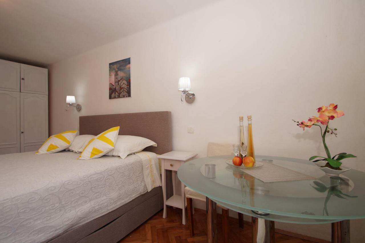 Guest House Holiday Korcula Town Exterior foto